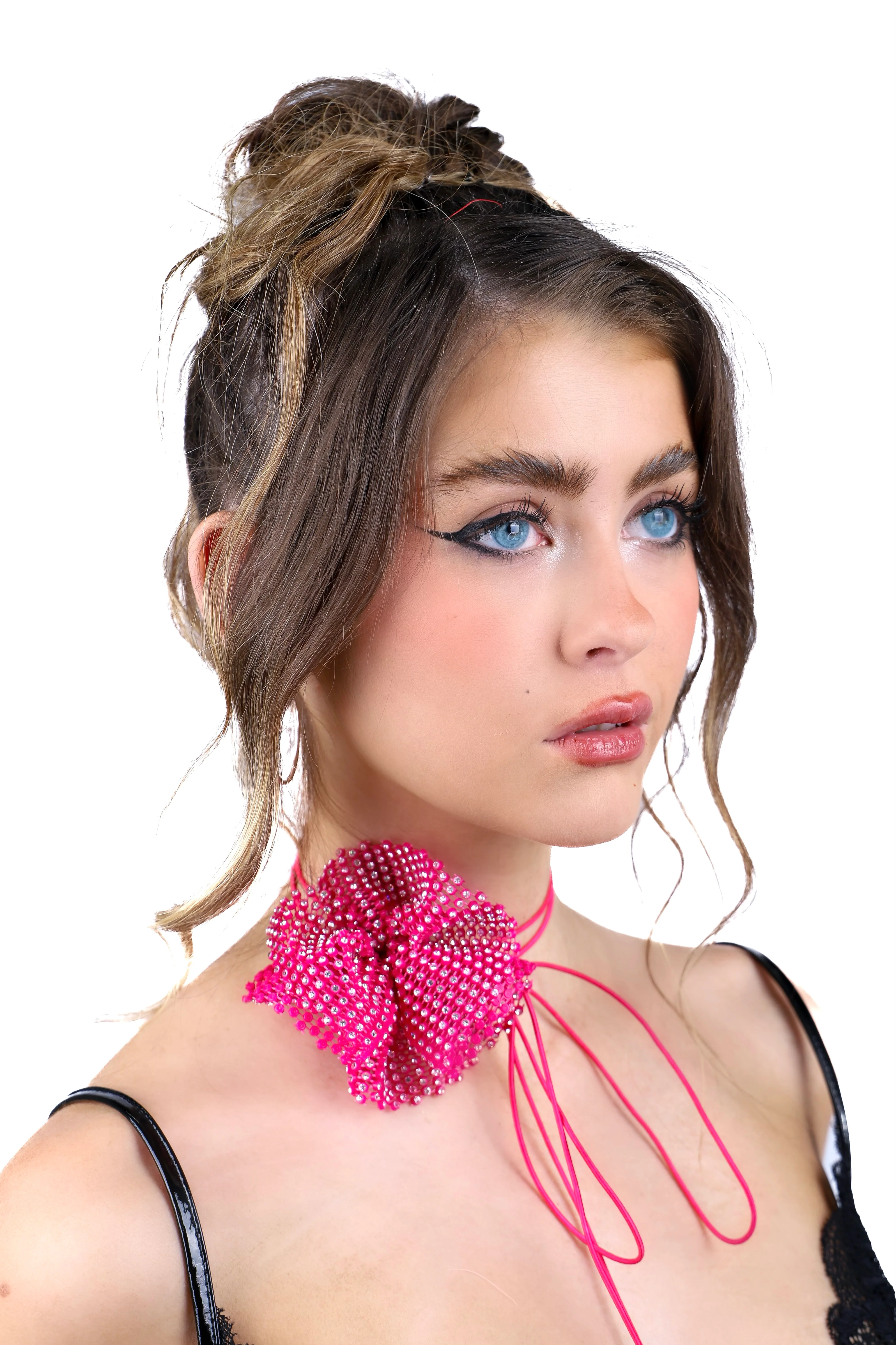 Pink Rose Rhinestone Mesh Necklace - Image 2
