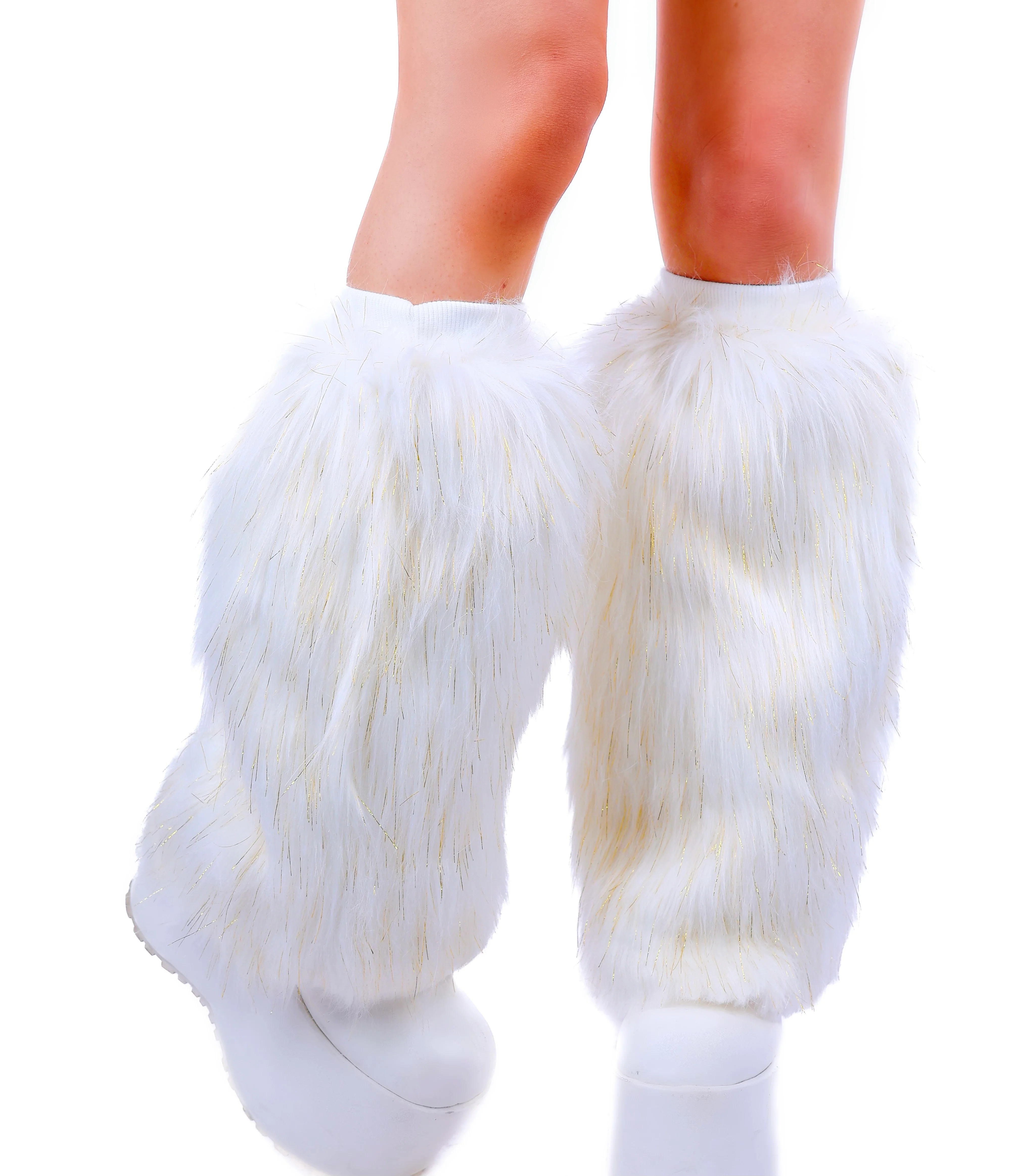 FULL OUTFIT- Fuzzy Snow Shimmer Rebel (5 pcs) - Image 6